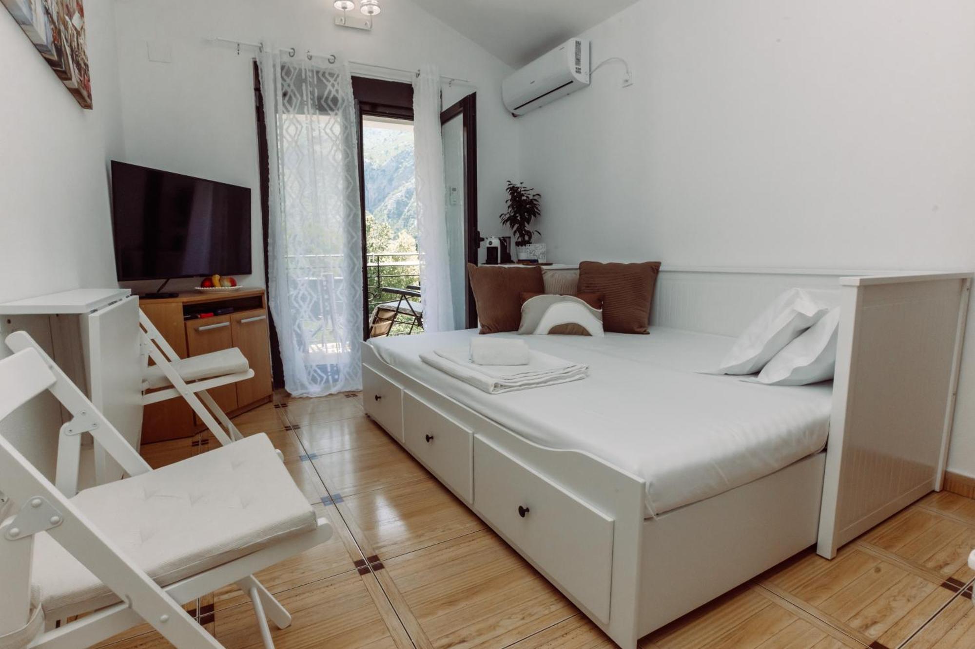 Zoi Apartment Котор Екстер'єр фото